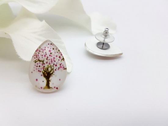 Preview: Baum Ohrstecker Tropfenform rosa